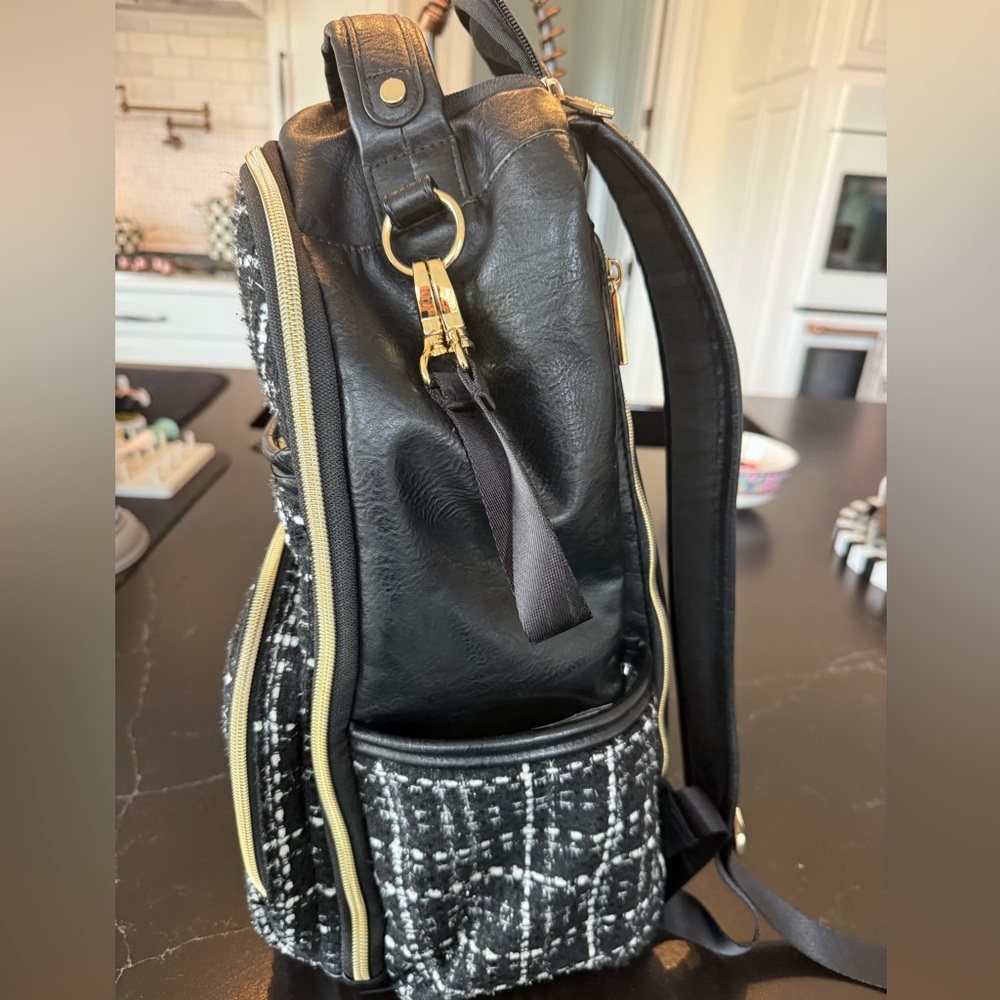 Itzy Ritzy Boss Plus Houndstooth Tweed Backpack Diaper Bag - Picture 8 of 10